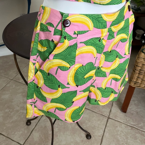 Retrolicious Pink Banana Print Shorts - S - Picture 2 of 6